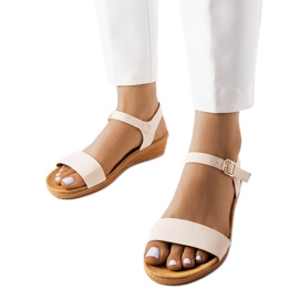 Beige sandaler från Loggia