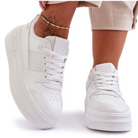 FJ1 Damsportskor i läder på en massiv plattform Vit Belisso