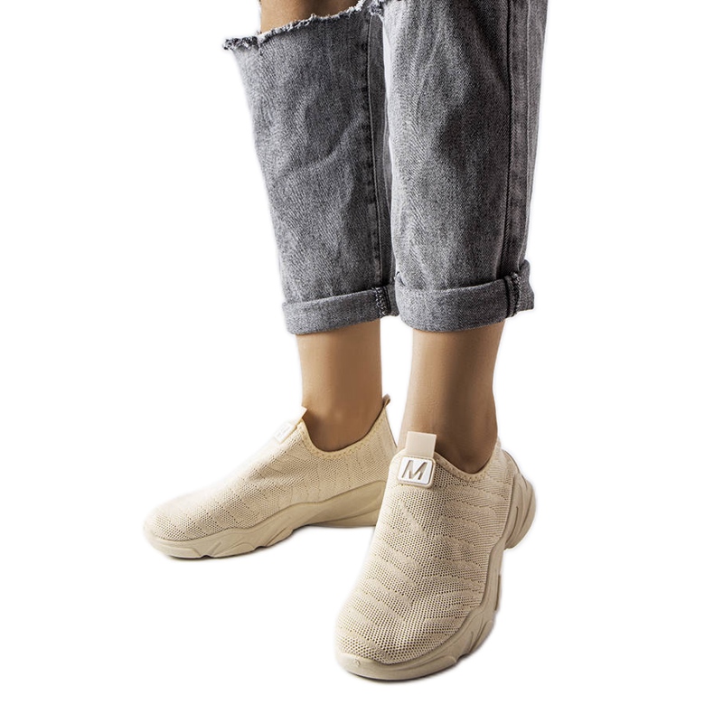 Beiga textilsneakers från Aaron beige