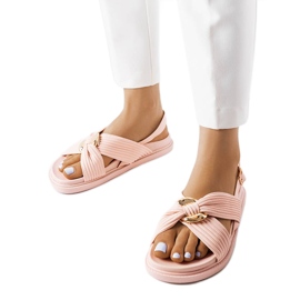 Rosa platta sandaler från Lucchesi