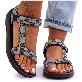 Ultimate svartvitt mönstrade sportsandaler för kvinnor