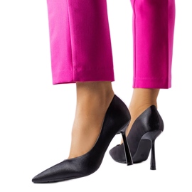 Vinceza Svarta stift med satinfinish från Vincez