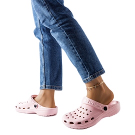 Inna Rosa skumtofflor med stängda tå från Kleist