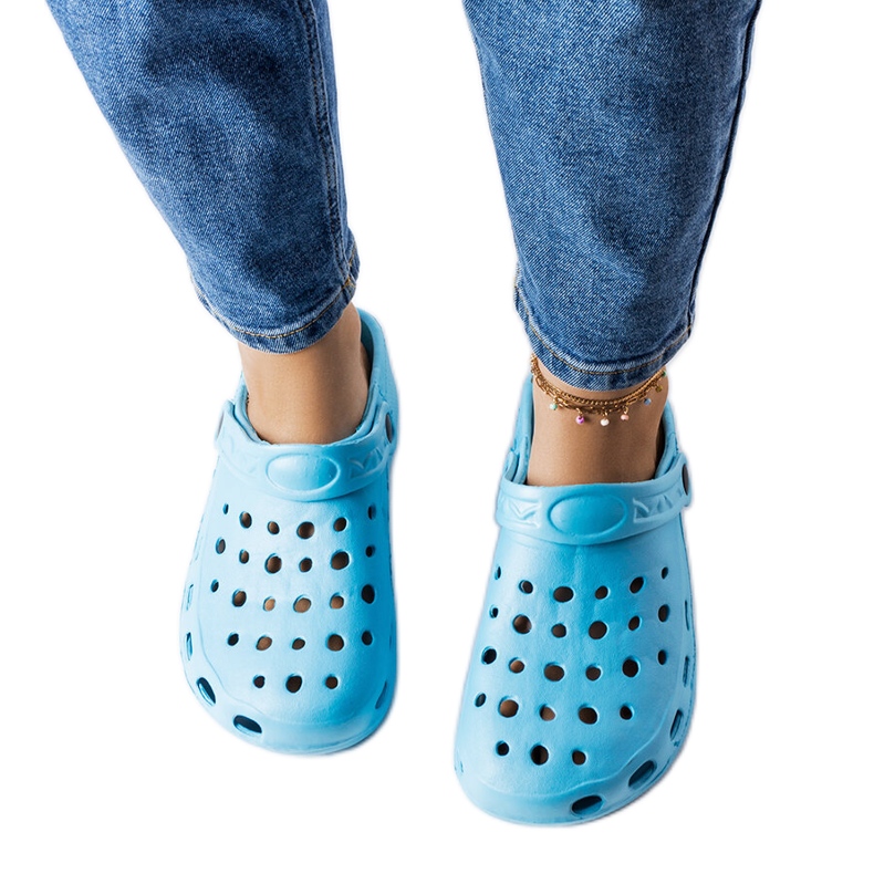 Blå skumtofflor med sluten tå från Kleist