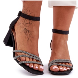 PG1 Glansiga klacksandaler Svart Enenor