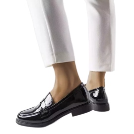 Svartlackade loafers från Gioia
