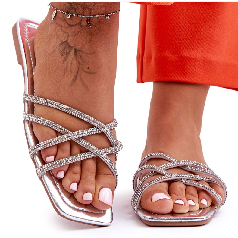 Damtofflor med ränder och strass Silver Leomi silver-