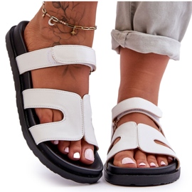 Klassiska lädertofflor för damer med kardborreband Vit Amedon