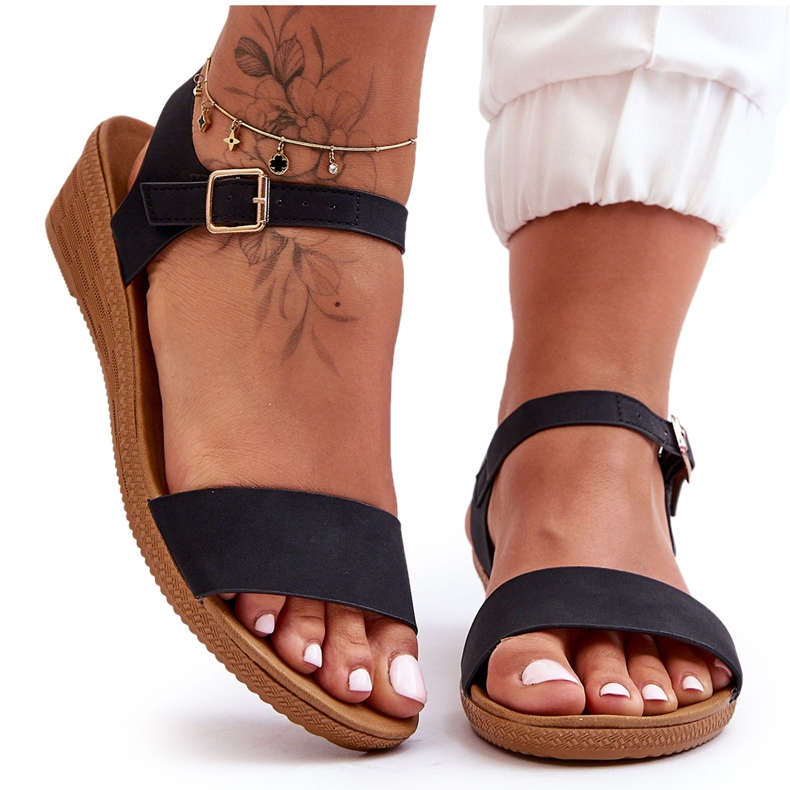 Klassiska sandaler med låg kil Svart Arya