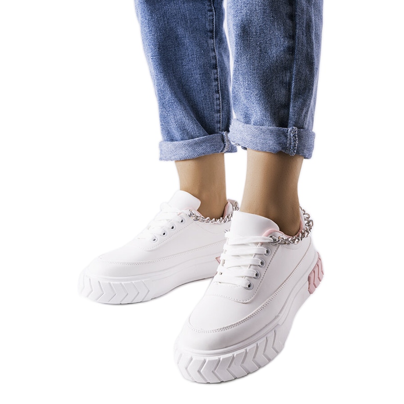 Rosa sneakers med kedja från Thilda vit
