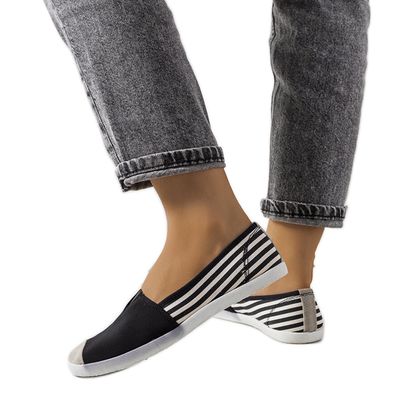 Svarta textilsneakers från Harlee