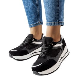 Inna Svarta sneakers med Genovesee-inlägg