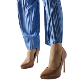 Kristin bruna klassiska klackar