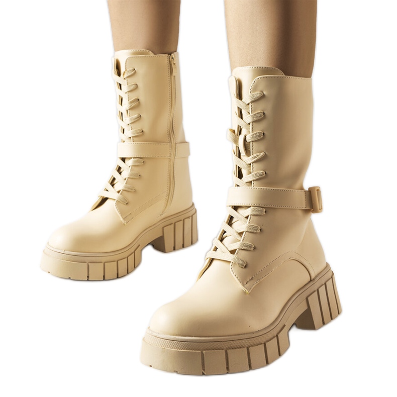 Beiga arbetsstövlar med snörning från Rive beige