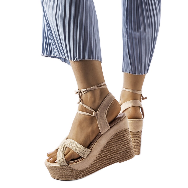 Beige espadrillor från Berta