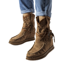 Inna Mörkbruna kilstövlar från Beausoleil