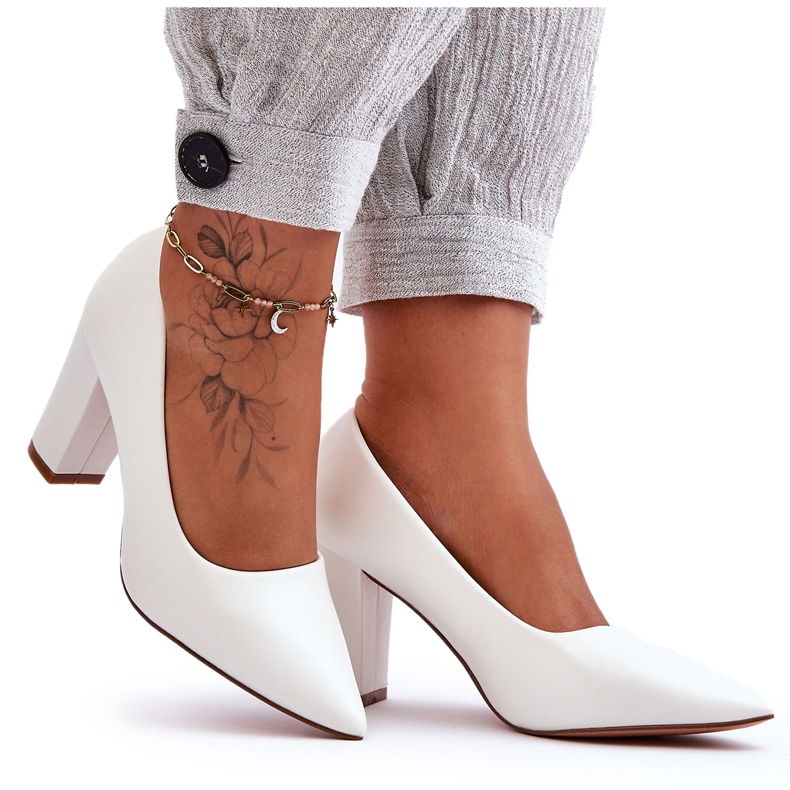 Klassiska Odessa White High Heel Pumps vit