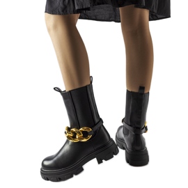 Svarta stövletter med kedja från Genoveffa