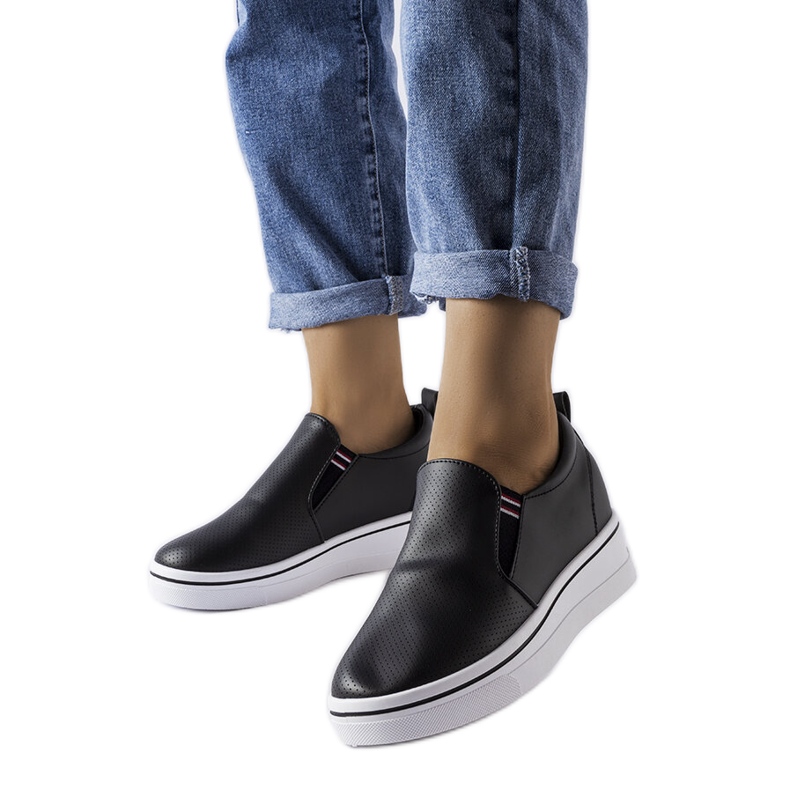 Inna Dionisia svarta wedge sneakers