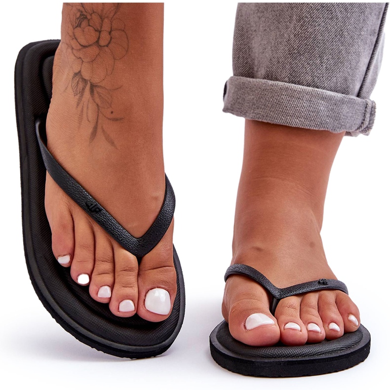 Klassiska flipflops för damer 4F 4FSS23FFLIF067-20S Svart