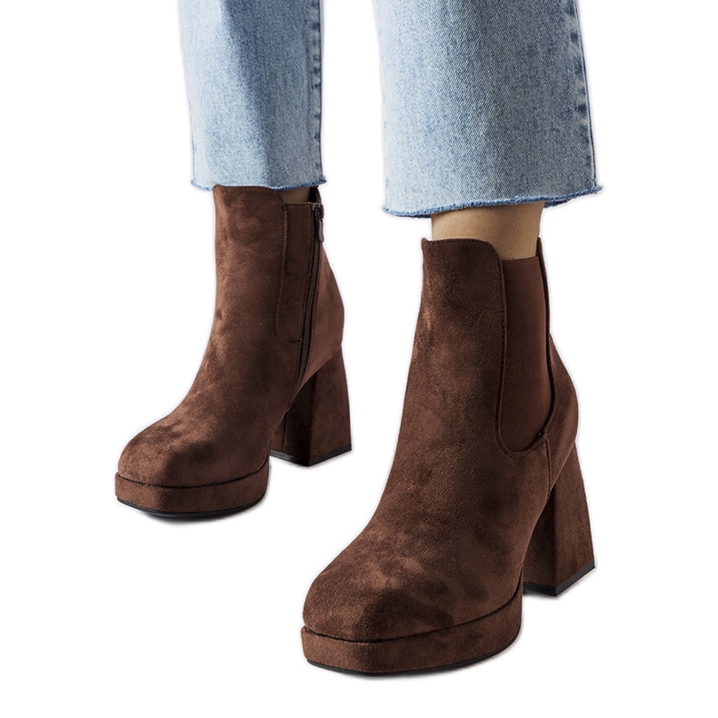 Provins bruna stövlar i ekomocka