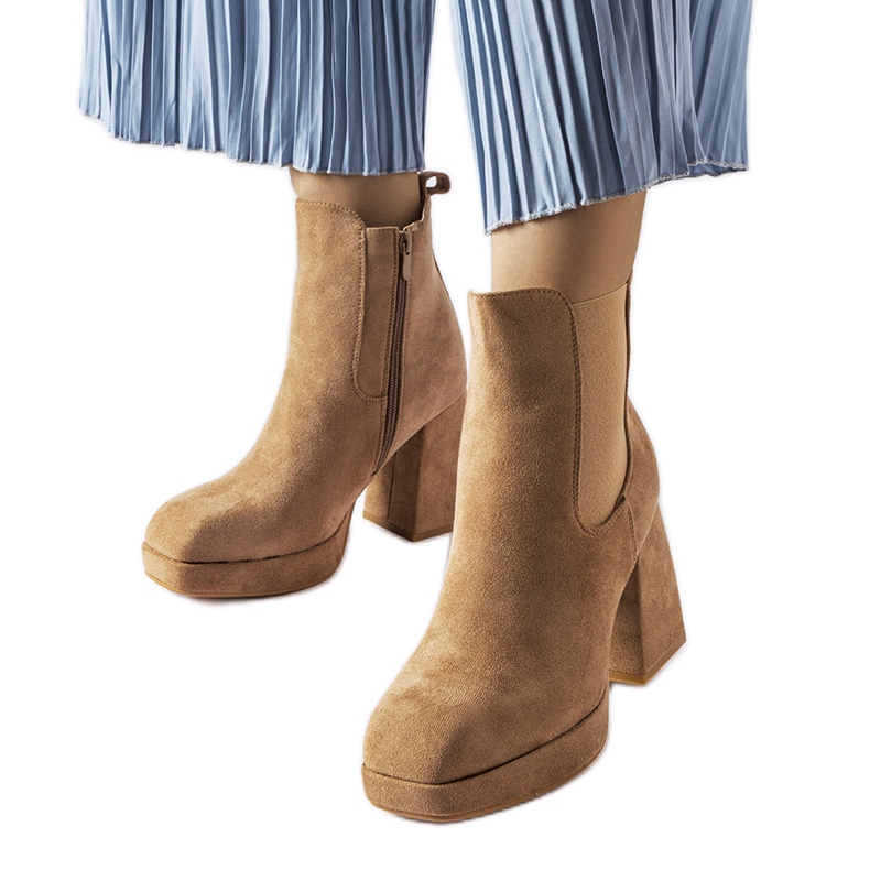 Beige stövlar i ekomocka från Province