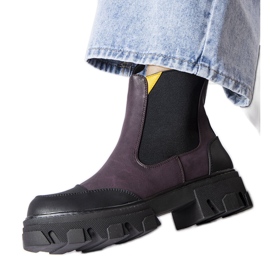 Svarta och lila slip-on boots från Sibyla violett