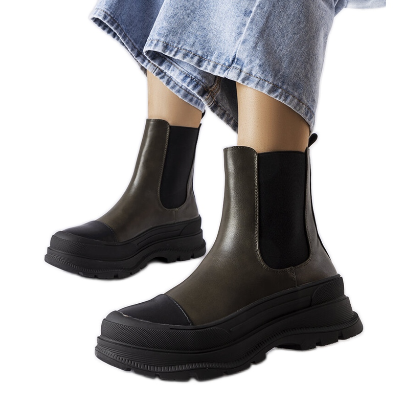 Gröna platåkängor från Bellucci