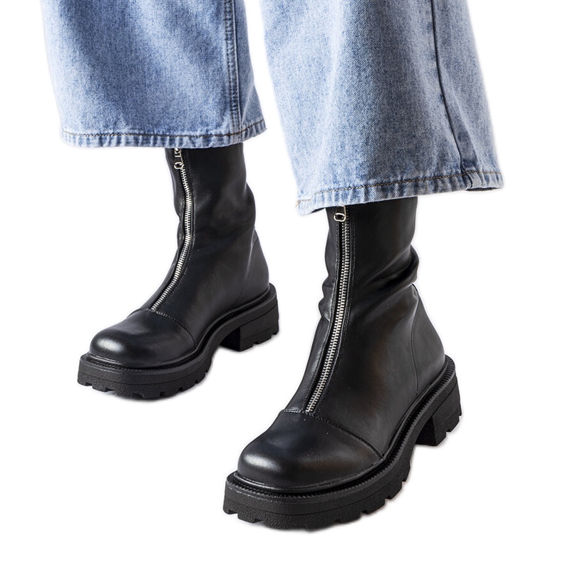 Svarta massiva ankelboots från Scura