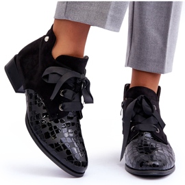 PD1 Platta klackar för kvinnor med snörning av svart Meroni