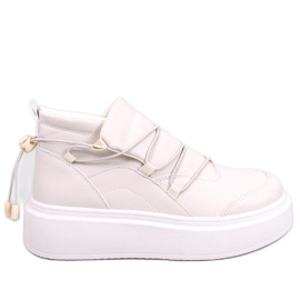 Cooper Beige Closed Sneakers