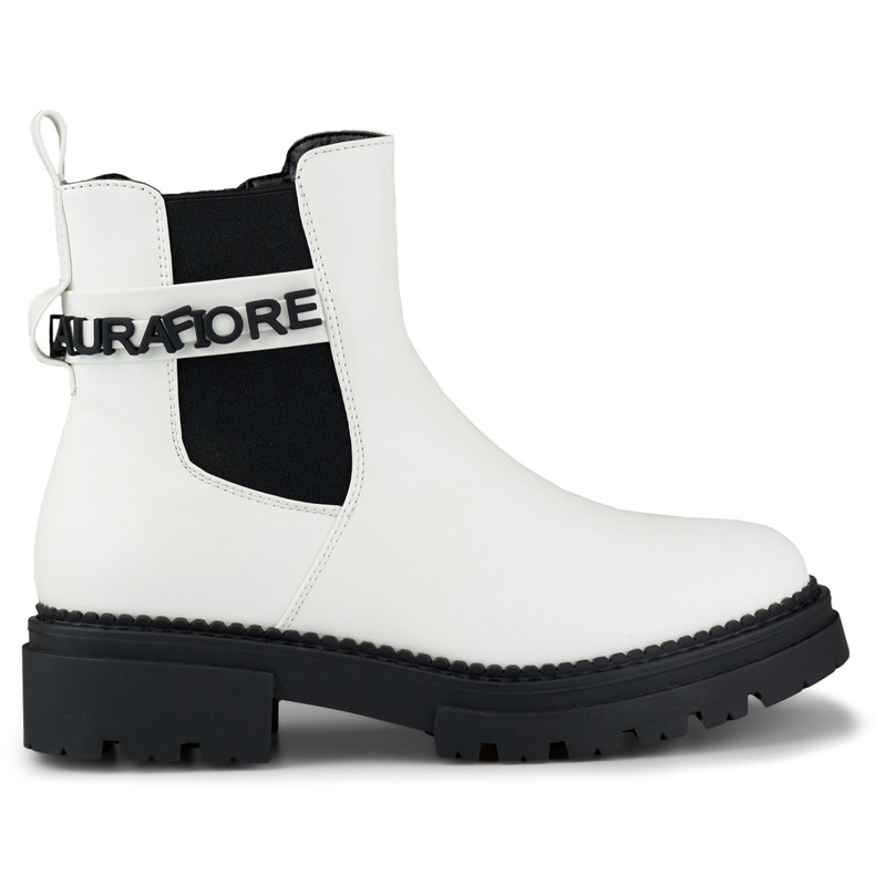 Kvinnors vita stövlar gjorda av eko-läder med en dekorativ inskription