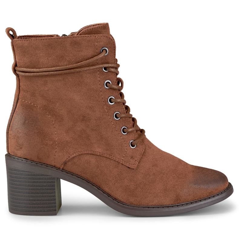 Bruna stövlar med låg klack med snörning