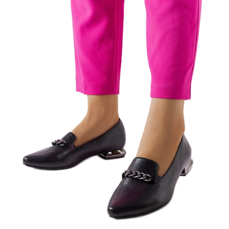 Svarta plattor med innersula i läder från Lovato Lords