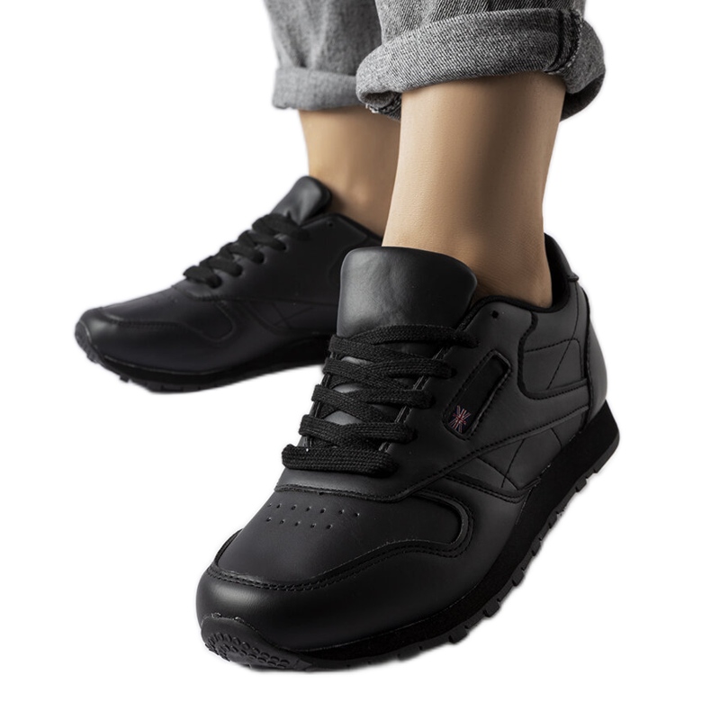 Poulsen svarta klassiska sneakers