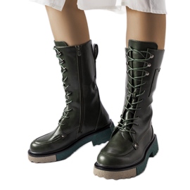 Nebida gröna höga stövlar