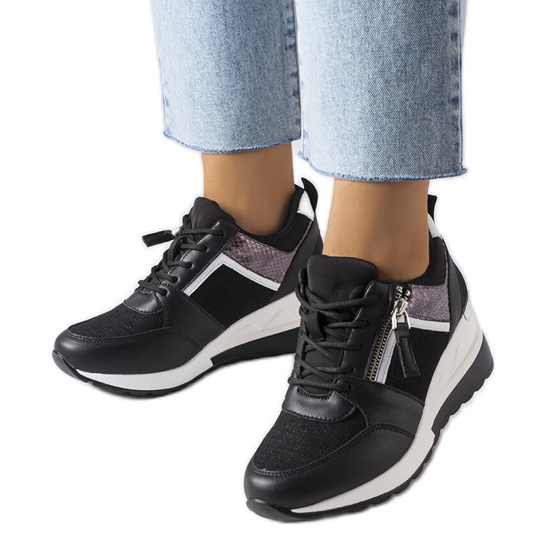 Inna Svarta wedge sneakers från Deodata