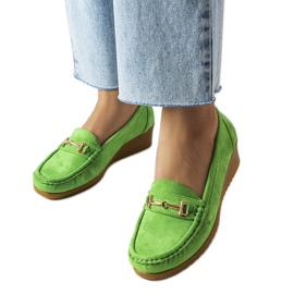 Gröna wedge loafers i mocka från Canis