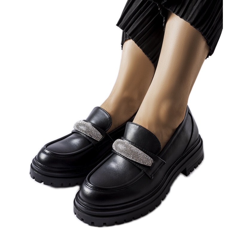 Svarta loafers med strass från Hartford