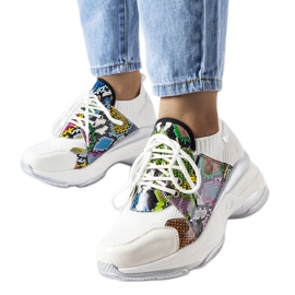 Vita sneakers med djuraccent från Filiberto