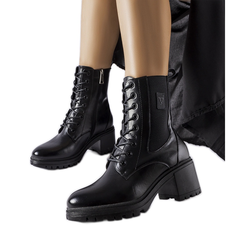 Svarta isolerade ankelboots från Vinceza