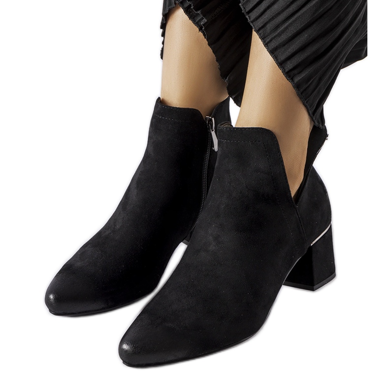 Svarta lågklackade ankelboots från Vinceza
