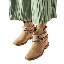 Beige isolerade kilstövlar från Rinehart