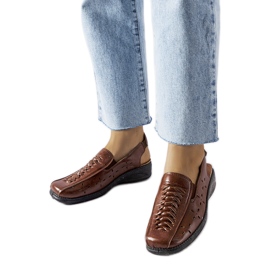 Bruna genombrutna sandaler från Glafi