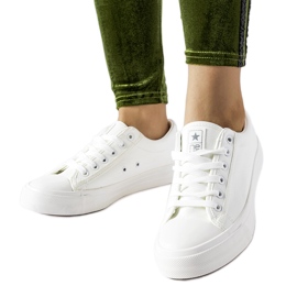 NEWS Vita klassiska Mushirah sneakers