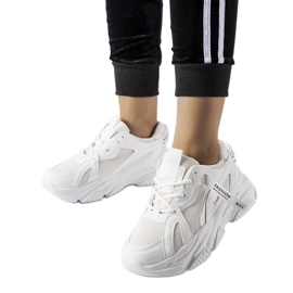 Vita sneakers med tjock sula Fida