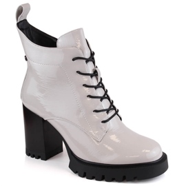 Dampatent, isolerade, grå stövletter från S.Barski