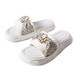 Inna Bérard vita dekorativa gummiflip-flops