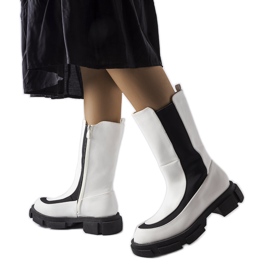 Vita Gontin stövlar