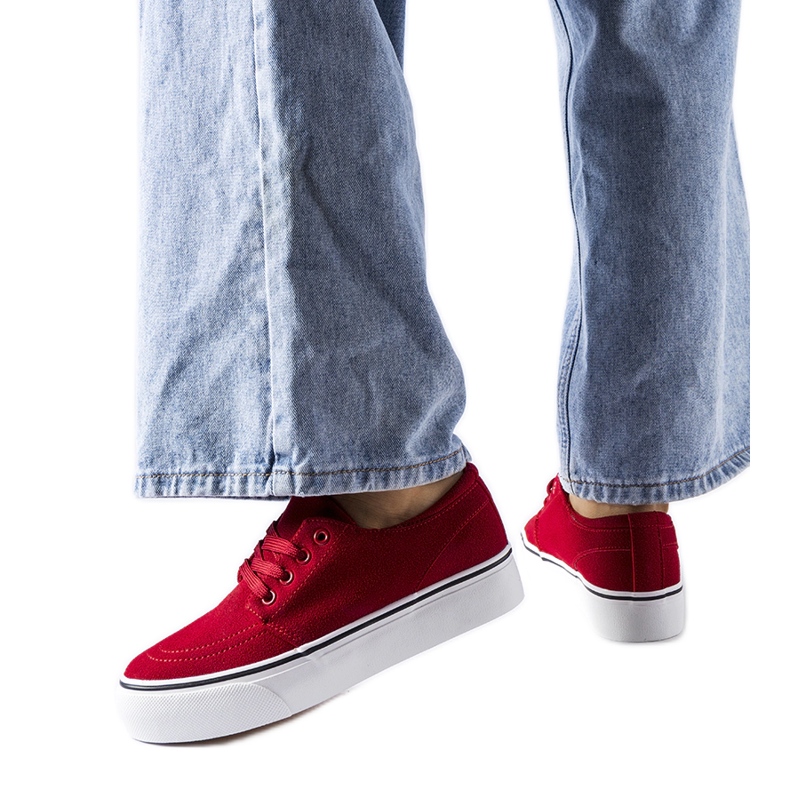 Röda Abboud sneakers i ekomocka